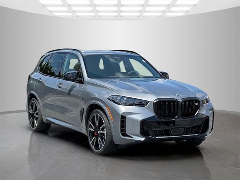 New 2026 BMW X5 M60i w/ Executive Package image 8