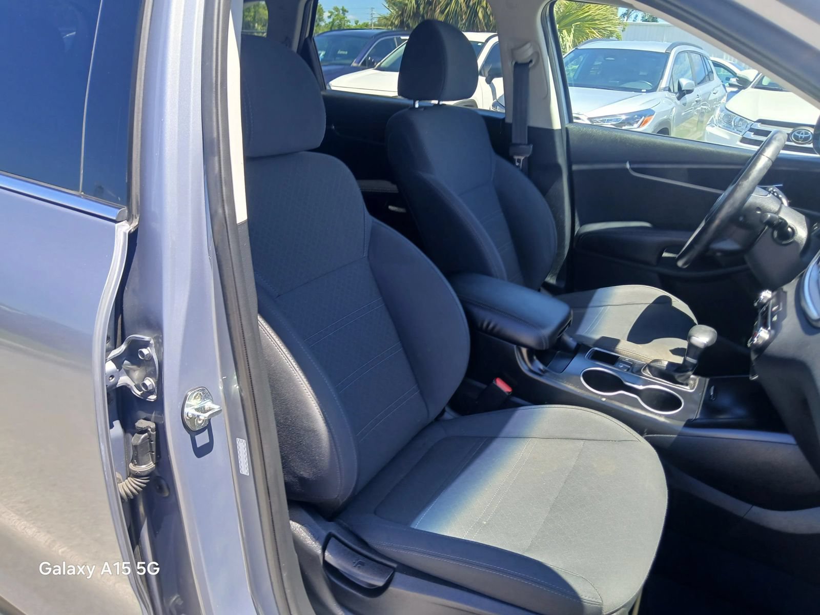 Used 2020 Kia Sorento S FWD image 29