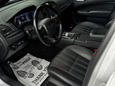 Used 2015 Chrysler 300 S w/ 300S Premium Group RWD image 12