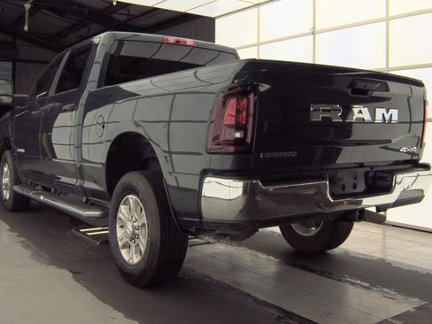 Used 2026 RAM 2500 Big Horn AWD/4WD image 6