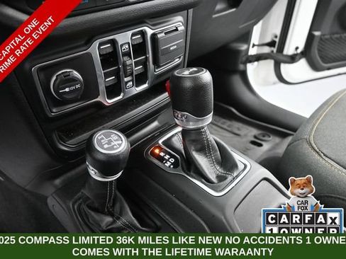 Used 2024 Jeep Wrangler Unlimited w/ Convenience Group AWD/4WD image 36
