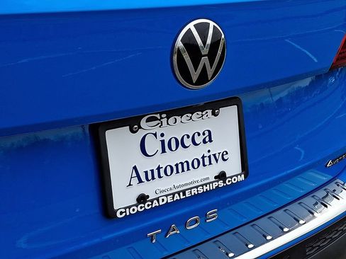 Used 2023 Volkswagen Taos SE AWD/4WD image 33