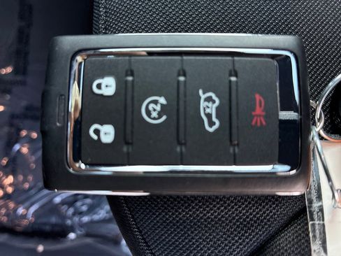 New 2025 Jeep Grand Cherokee Laredo X w/ Luxury Tech Group I image 29