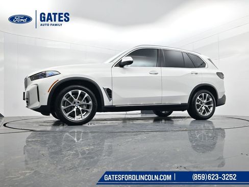 Used 2026 BMW X5 xDrive40i AWD/4WD image 57