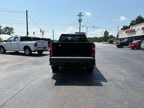 Used 2020 Chevrolet Silverado 1500 RST w/ RST Value Package AWD/4WD image 8