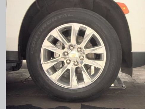 Used 2023 Chevrolet Tahoe Premier AWD/4WD image 10