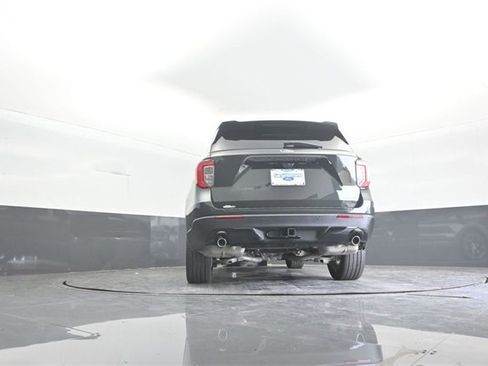 Used 2023 Ford Explorer ST-Line w/ Class IV Trailer Tow Package image 36
