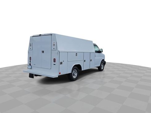 New 2025 Chevrolet Express 3500 w/ Power Convenience Package image 8