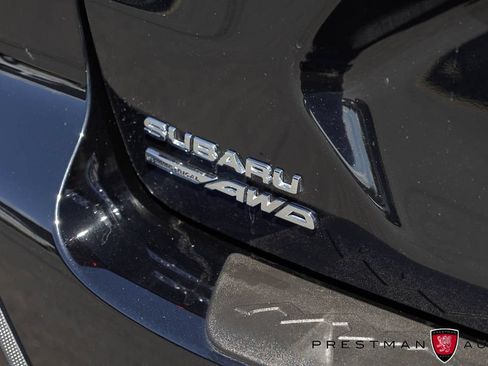 Used 2025 Subaru Crosstrek 2.5i Premium AWD/4WD image 37