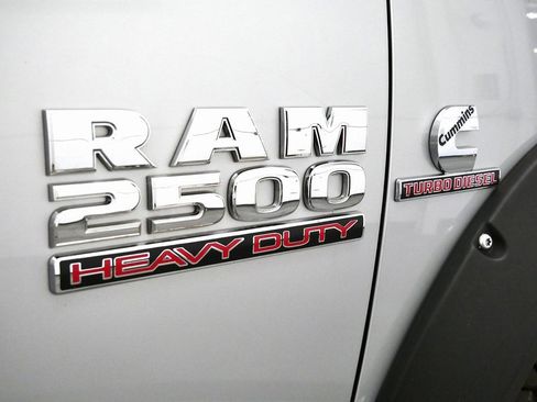 Used 2018 RAM 2500 SLT image 10