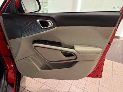 Certified 2024 Kia Soul EX image 26