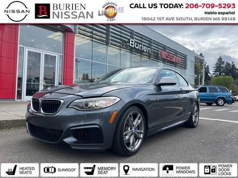 Used 2015 BMW M235i Coupe image 1