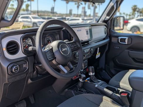 New 2026 Jeep Gladiator Willys image 13