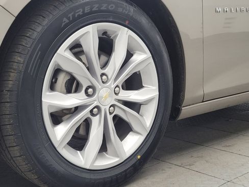 Used 2022 Chevrolet Malibu LT FWD image 31