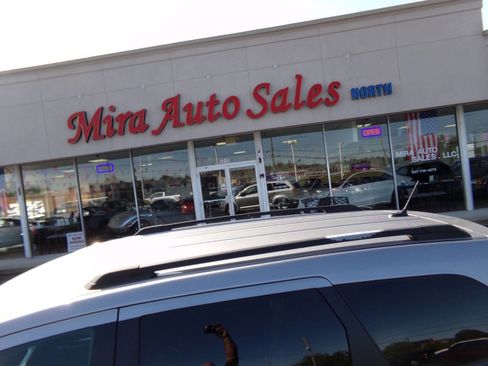 Used 2017 Dodge Journey SE w/ Flexible Seating Group image 9