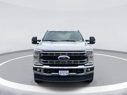 New 2025 Ford F350 XLT w/ 360-Degree Camera Package AWD/4WD image 2