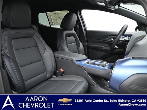 New 2026 Chevrolet Equinox EV LT w/ LPO, Blackout Package FWD image 7