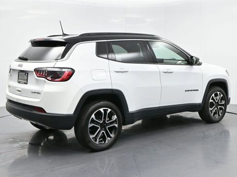 Used 2023 Jeep Compass Limited AWD/4WD image 7