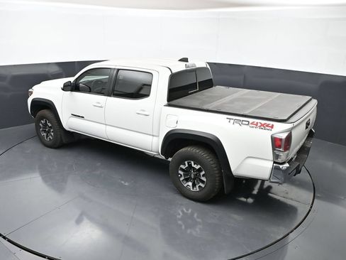 Used 2023 Toyota Tacoma TRD Off-Road AWD/4WD image 31