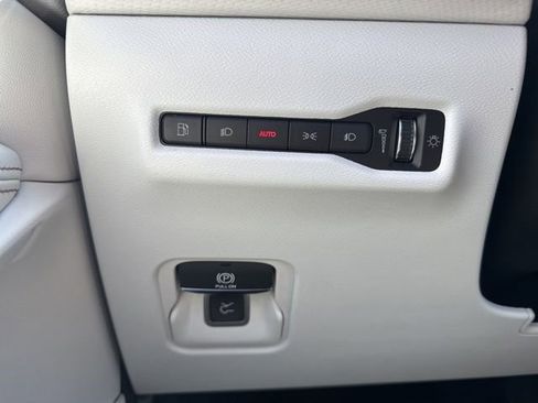 New 2026 Jeep Cherokee Limited image 11