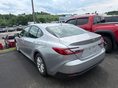 Used 2025 Toyota Camry LE FWD image 6