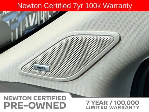 Used 2025 Nissan Murano SL AWD/4WD image 9