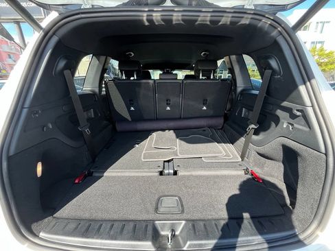 Used 2024 Mercedes-Benz EQB 250+ image 18