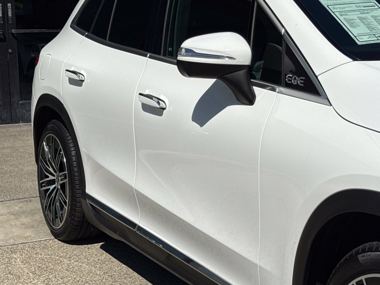 Used 2023 Mercedes-Benz EQE 500 4MATIC SUV image 9