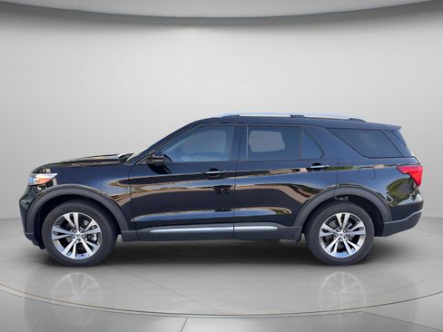 Used 2020 Ford Explorer Platinum w/ Premium Technology Package image 5