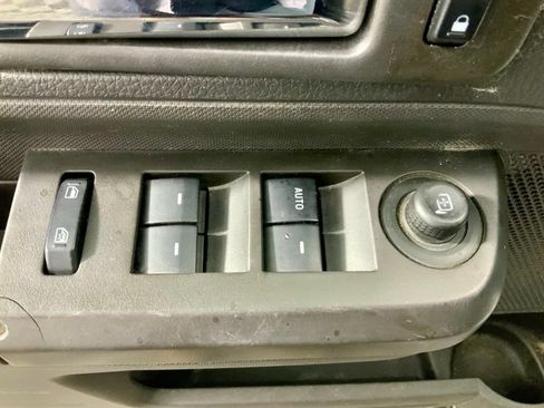 Used 2009 Ford Edge SEL FWD image 18