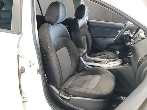 Used 2016 Kia Sportage LX FWD image 17