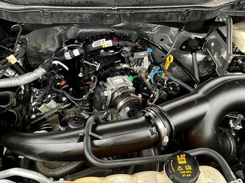 Used 2022 Ford F150 XLT w/ Equipment Group 302A High image 31