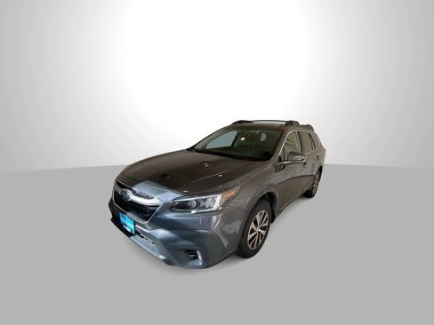 Used 2021 Subaru Outback Premium AWD/4WD image 4