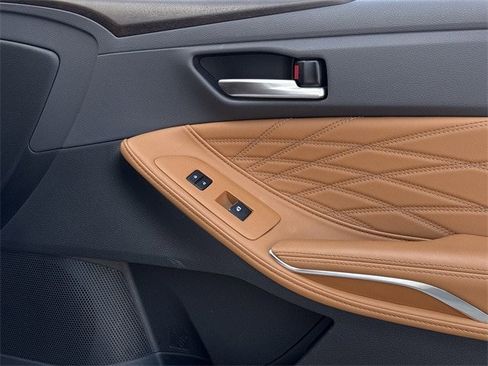 Used 2021 Toyota Avalon Limited w/ Advanced Safety Package image 28