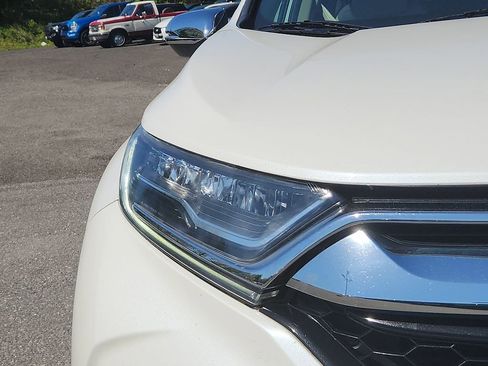 Used 2018 Honda CR-V Touring image 9