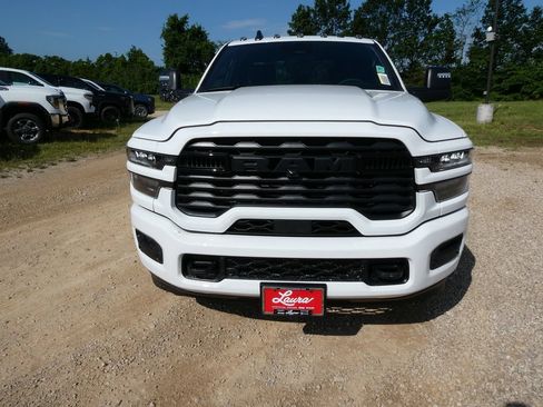 New 2026 RAM 2500 Big Horn AWD/4WD image 9