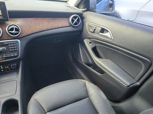 Used 2015 Mercedes-Benz GLA 250 4MATIC image 15