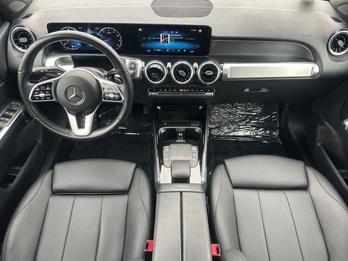 Certified 2022 Mercedes-Benz GLB 250 4MATIC image 13