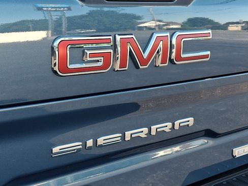 Used 2026 GMC Sierra 1500 Elevation w/ Elevation Premium Package AWD/4WD image 31