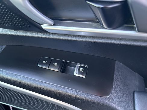 Used 2022 Kia Telluride S image 73