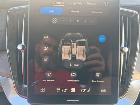 New 2026 Volvo XC90 B6 Ultra AWD/4WD image 18