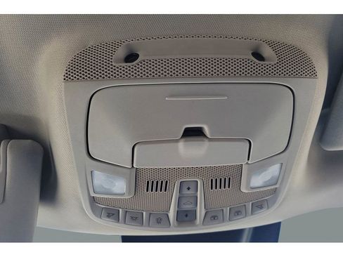 Used 2018 Ford Expedition Platinum image 16