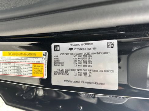 Used 2024 Cadillac Escalade ESV Sport w/ LPO, ONYX Package image 30