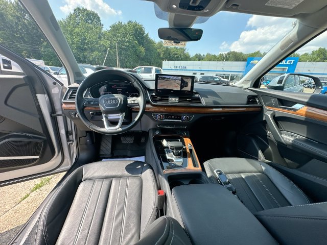 Used 2023 Audi Q5 2.0T Premium Plus w/ Premium Plus Package AWD/4WD image 22