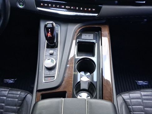 Used 2021 Cadillac Escalade ESV Sport Platinum w/ Heavy-Duty Trailer Package image 16