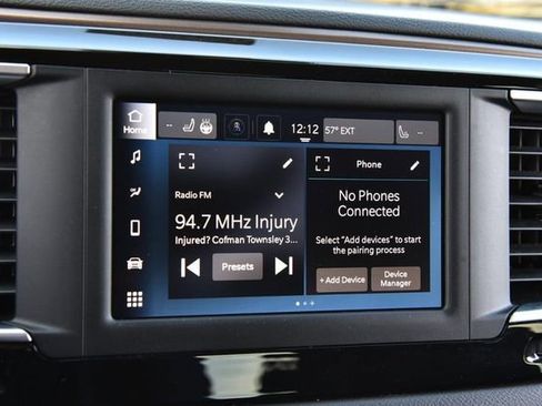 Used 2024 Chrysler Voyager LX image 13