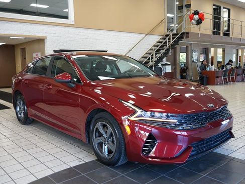 Used 2021 Kia K5 LX FWD image 18