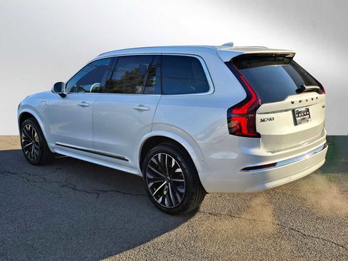 New 2026 Volvo XC90 T8 Ultra w/ Lounge Package image 5