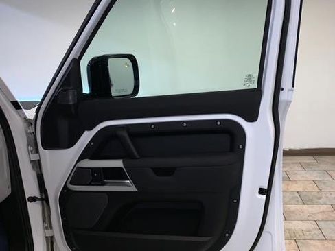 Used 2020 Land Rover Defender 110 S AWD/4WD image 54