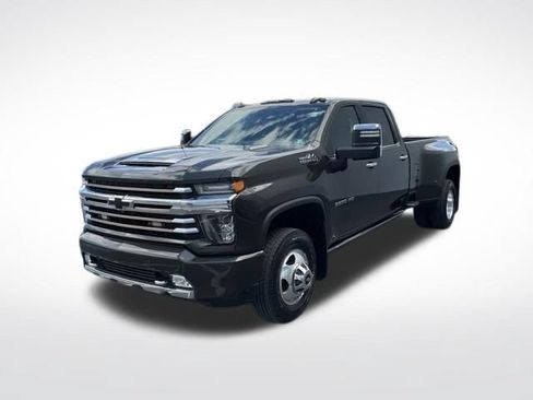 Used 2023 Chevrolet Silverado 3500 High Country w/ Snow Plow Prep/Camper Package AWD/4WD image 12